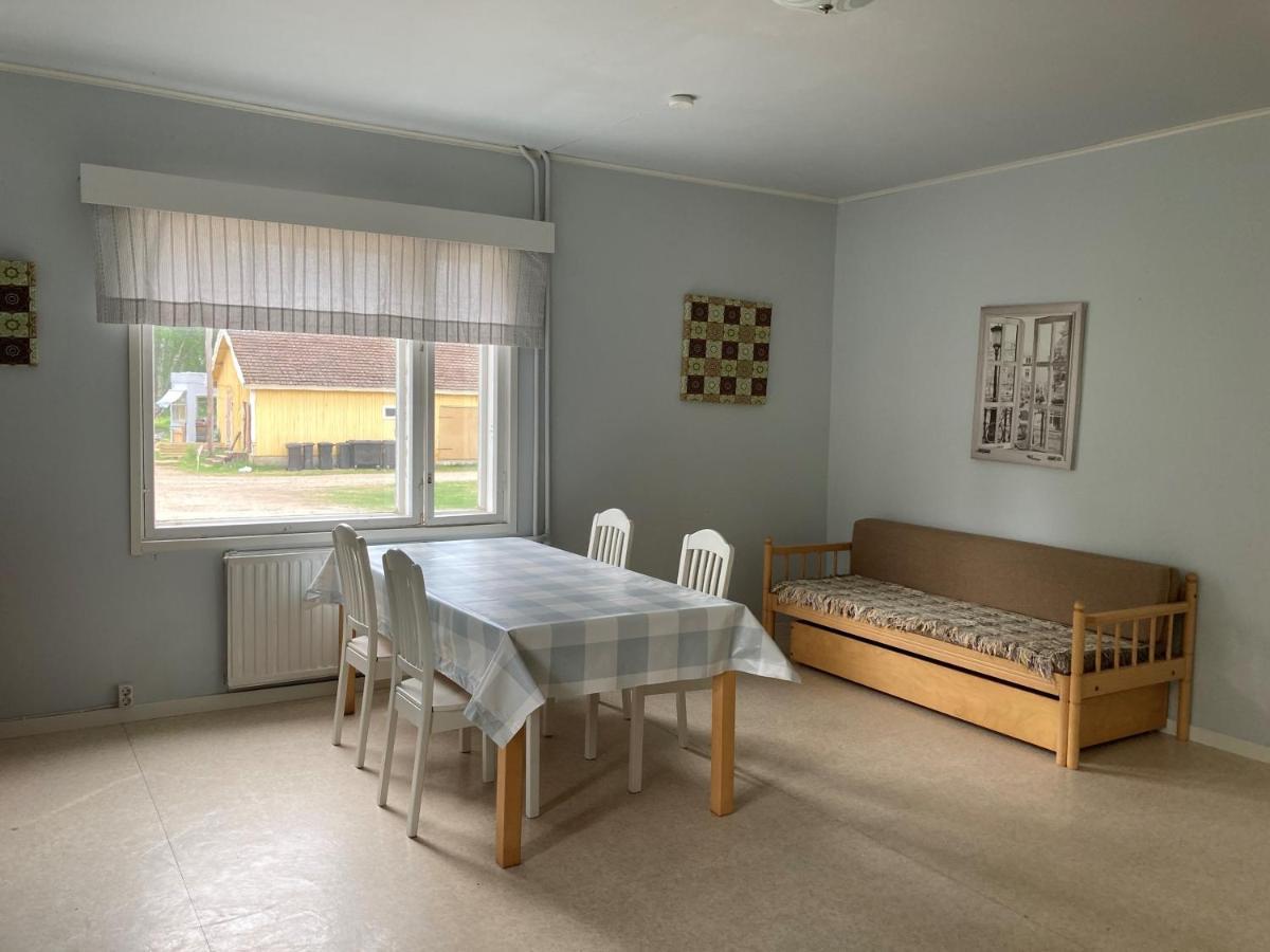 Ferienwohnung Napapiirin Eraekartano Pello Exterior foto