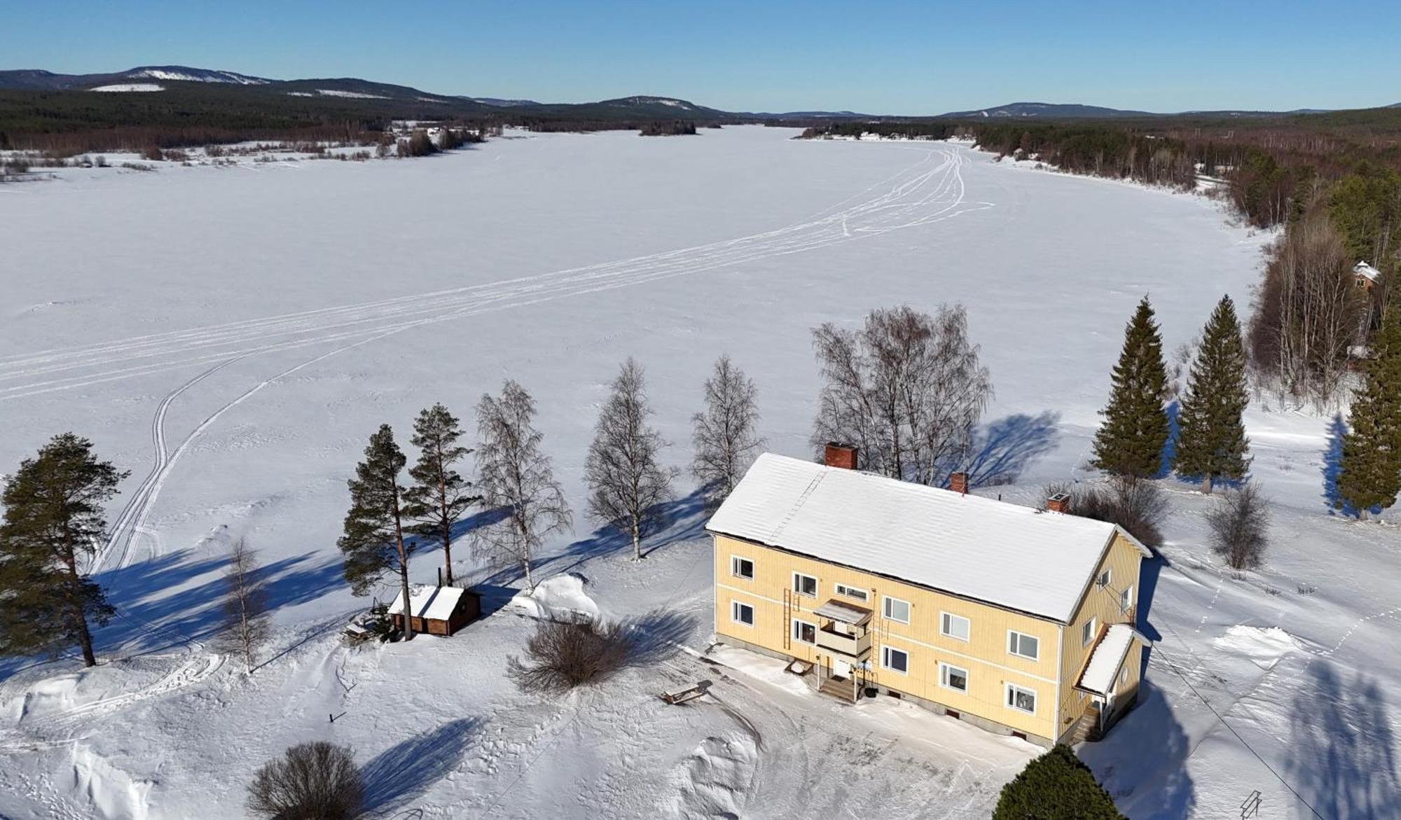 Ferienwohnung Napapiirin Eraekartano Pello Exterior foto
