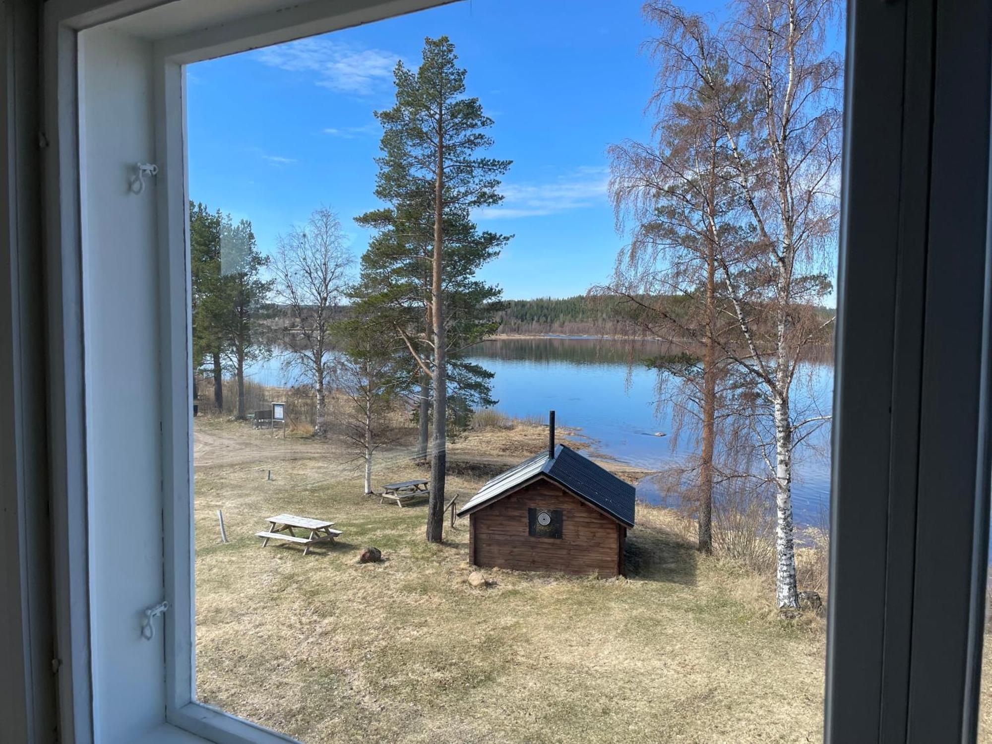 Ferienwohnung Napapiirin Eraekartano Pello Exterior foto